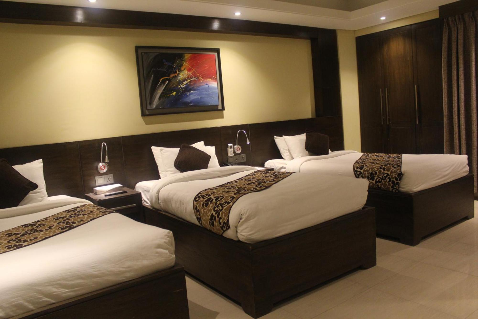 Hotel Capital Xpress Dhaka Ngoại thất bức ảnh