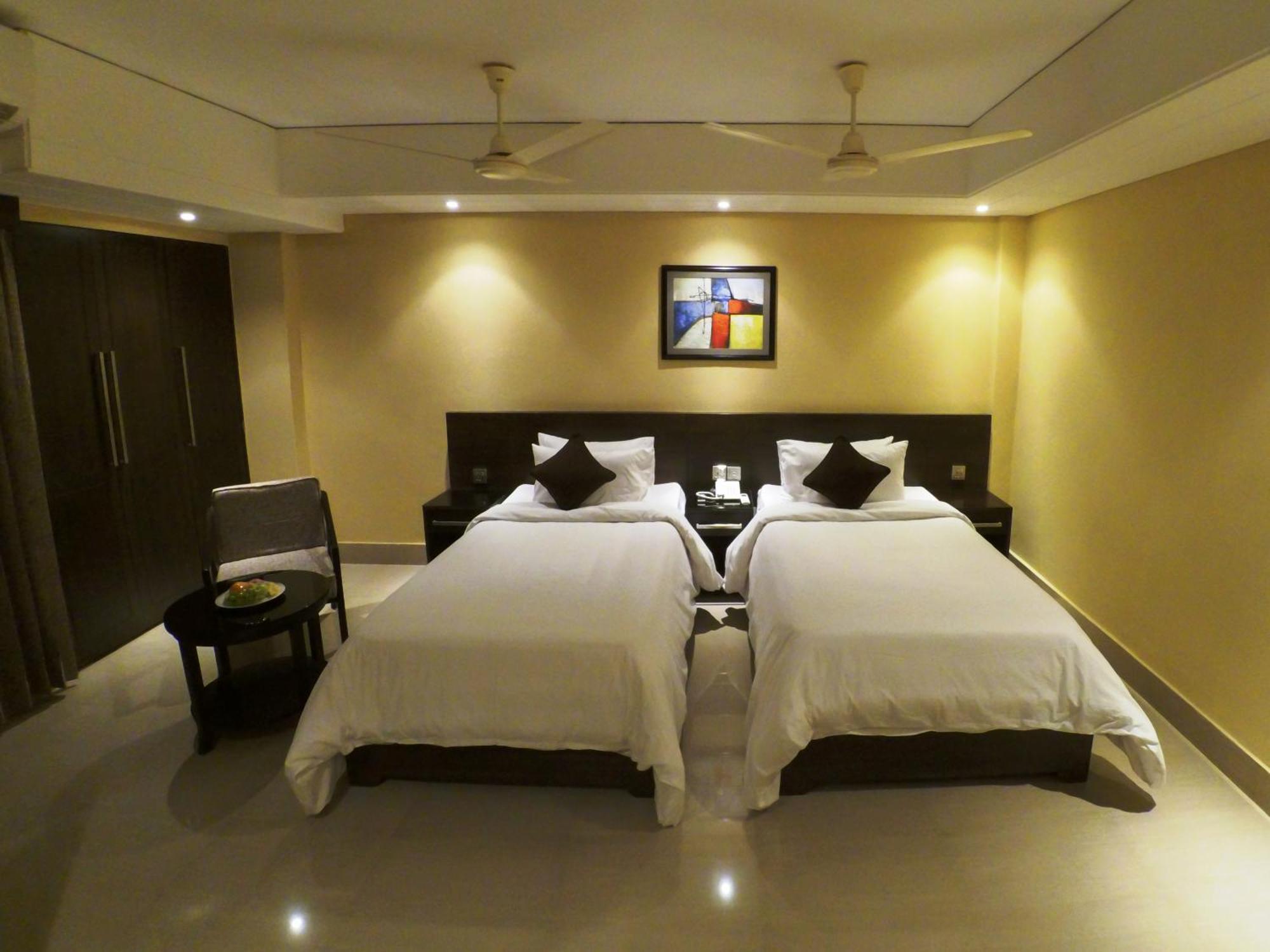 Hotel Capital Xpress Dhaka Ngoại thất bức ảnh