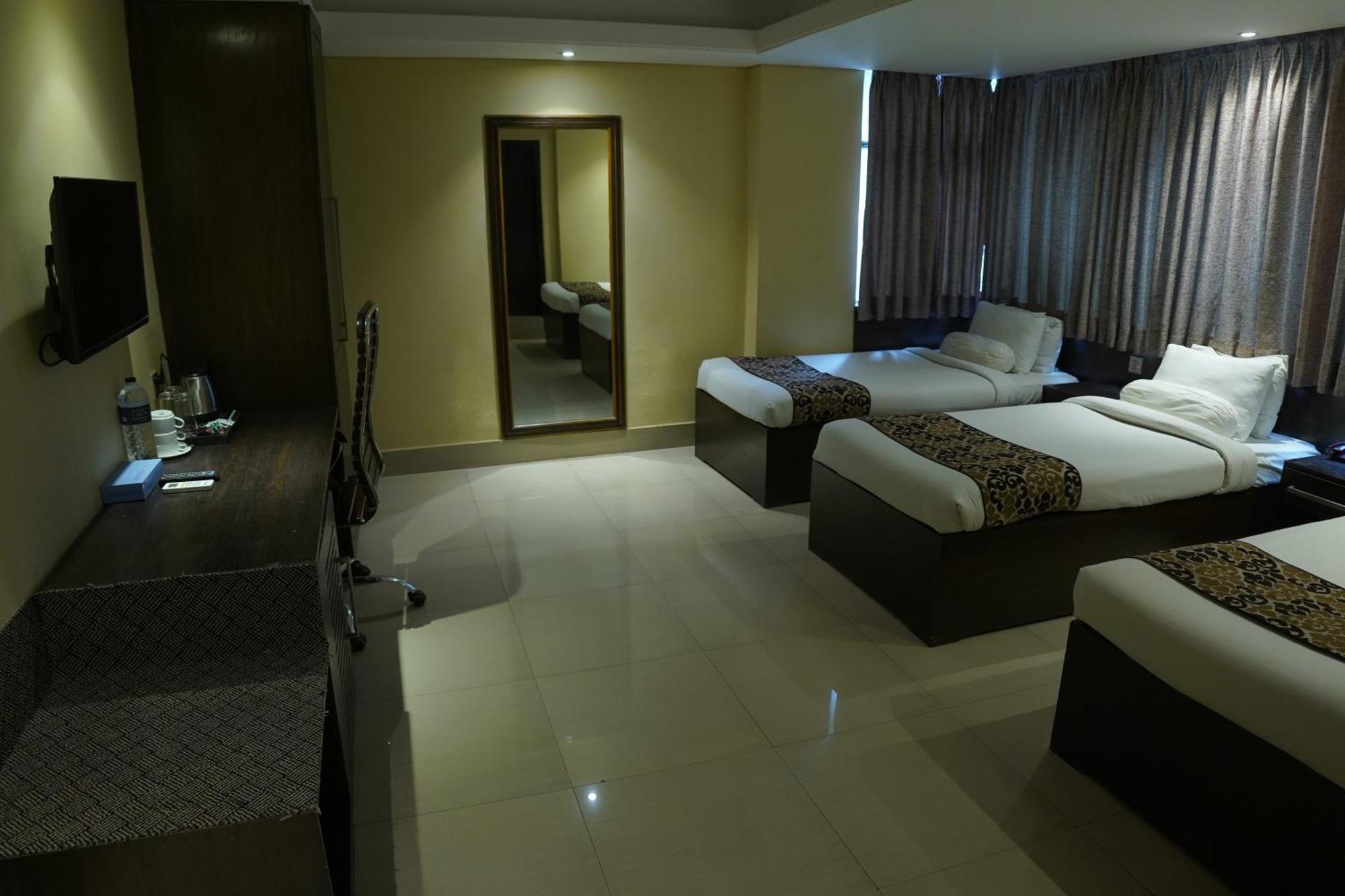 Hotel Capital Xpress Dhaka Ngoại thất bức ảnh